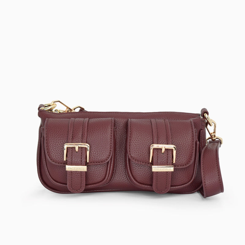 Bolso pequeño de hombro en color vinotinto con 2 correas removibles