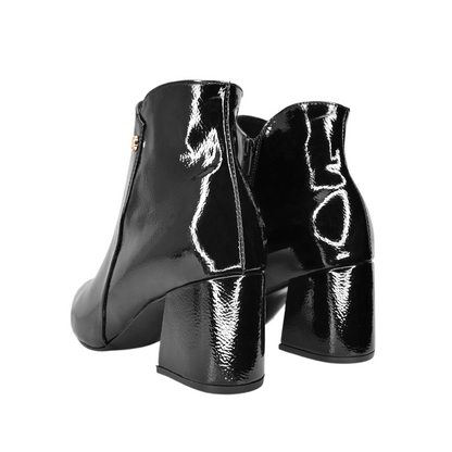 Botines para mujer en color negro