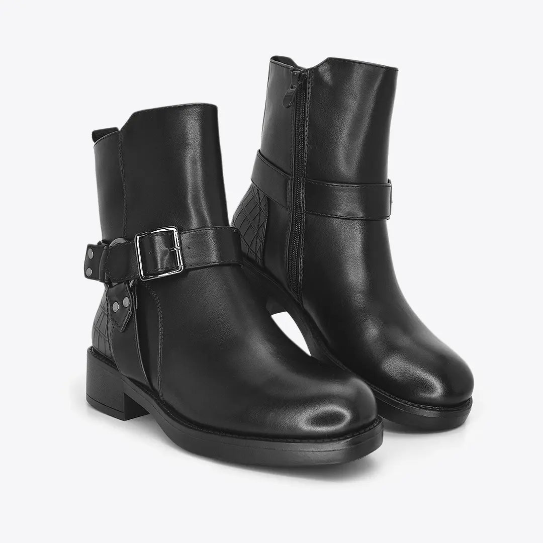 Botines para mujer en color negro