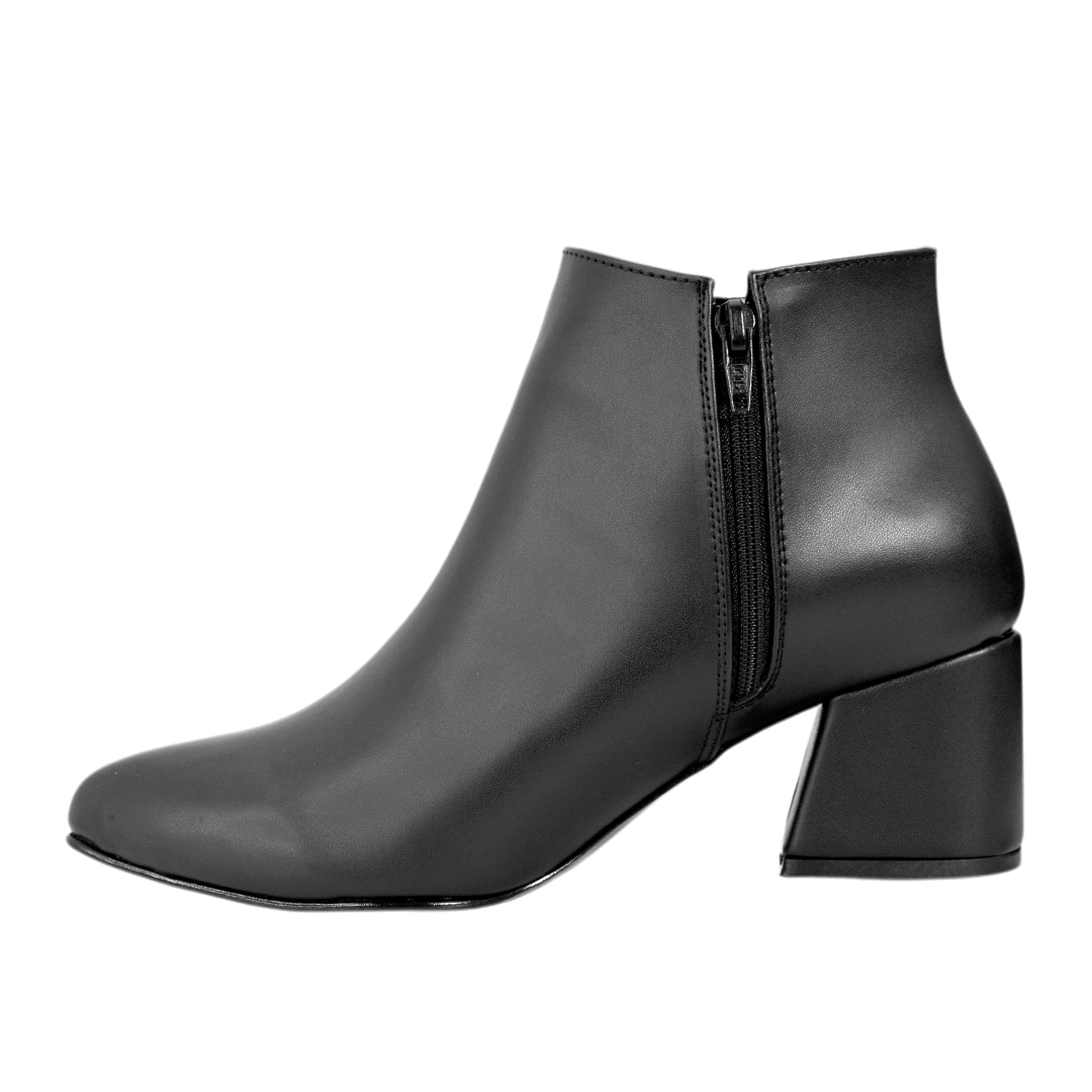 Botines para mujer en color negro