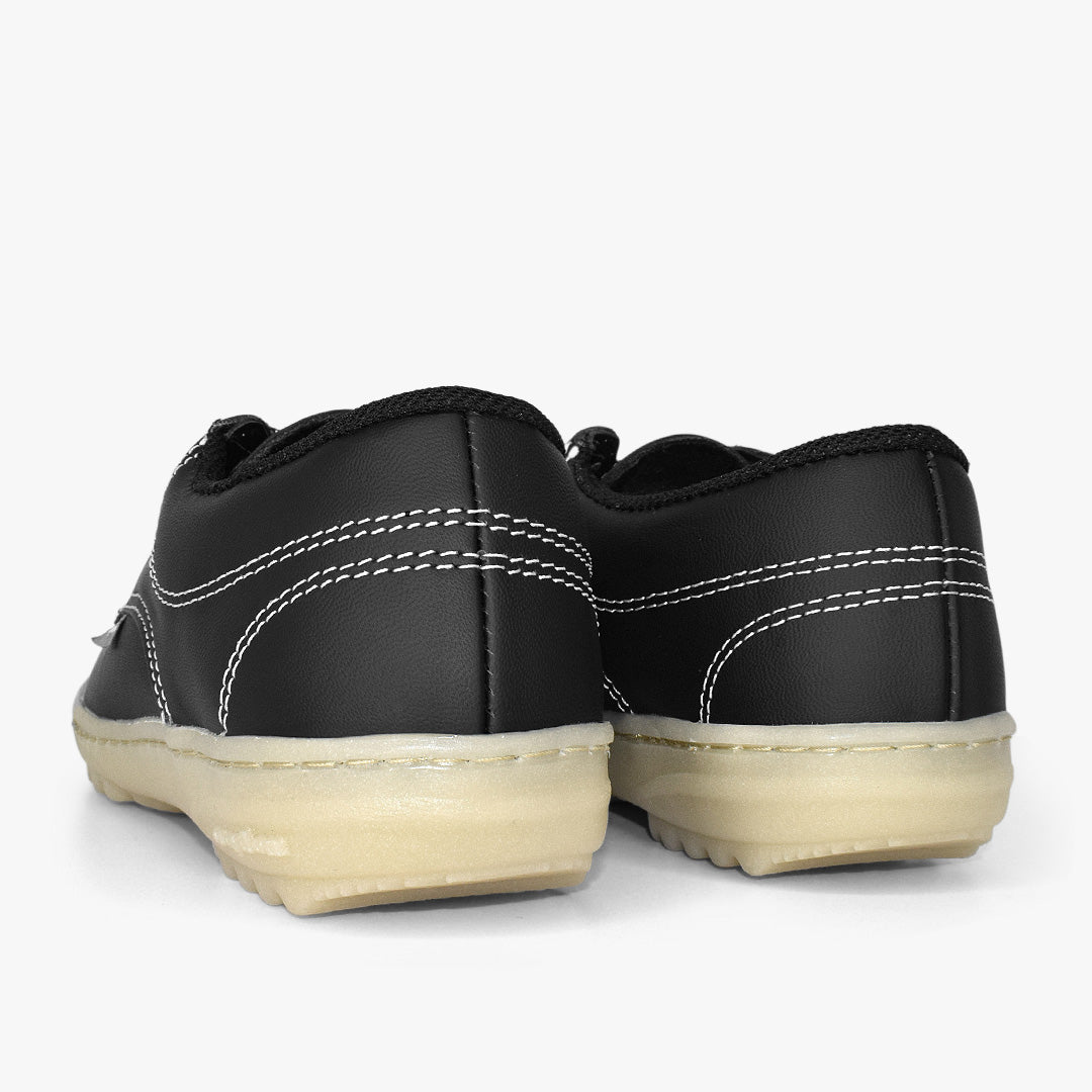 Zapato Croydon colegial unisex en color negro