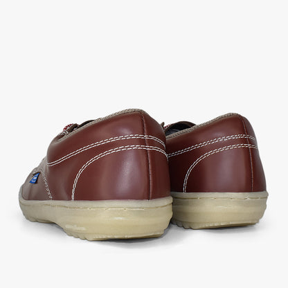 Zapato Croydon colegial unisex en color rojo