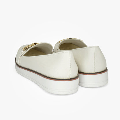 Mocasines para mujer en color talco