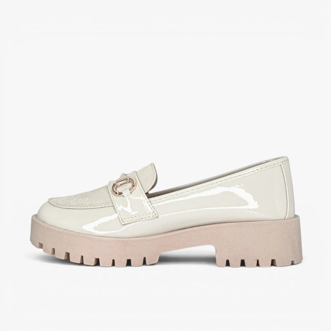 Mocasines para mujer en color beige