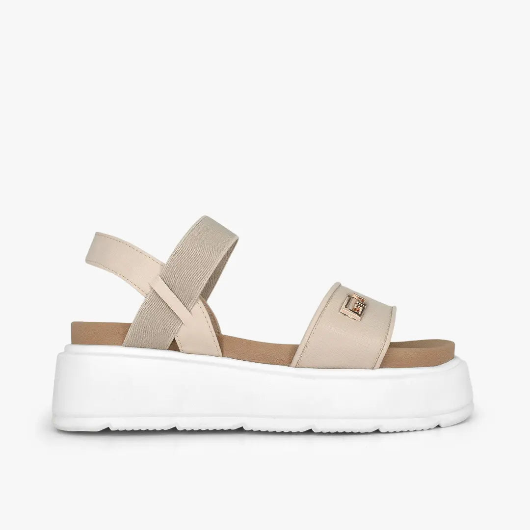 Sandalias con plataforma para mujer en color almendra