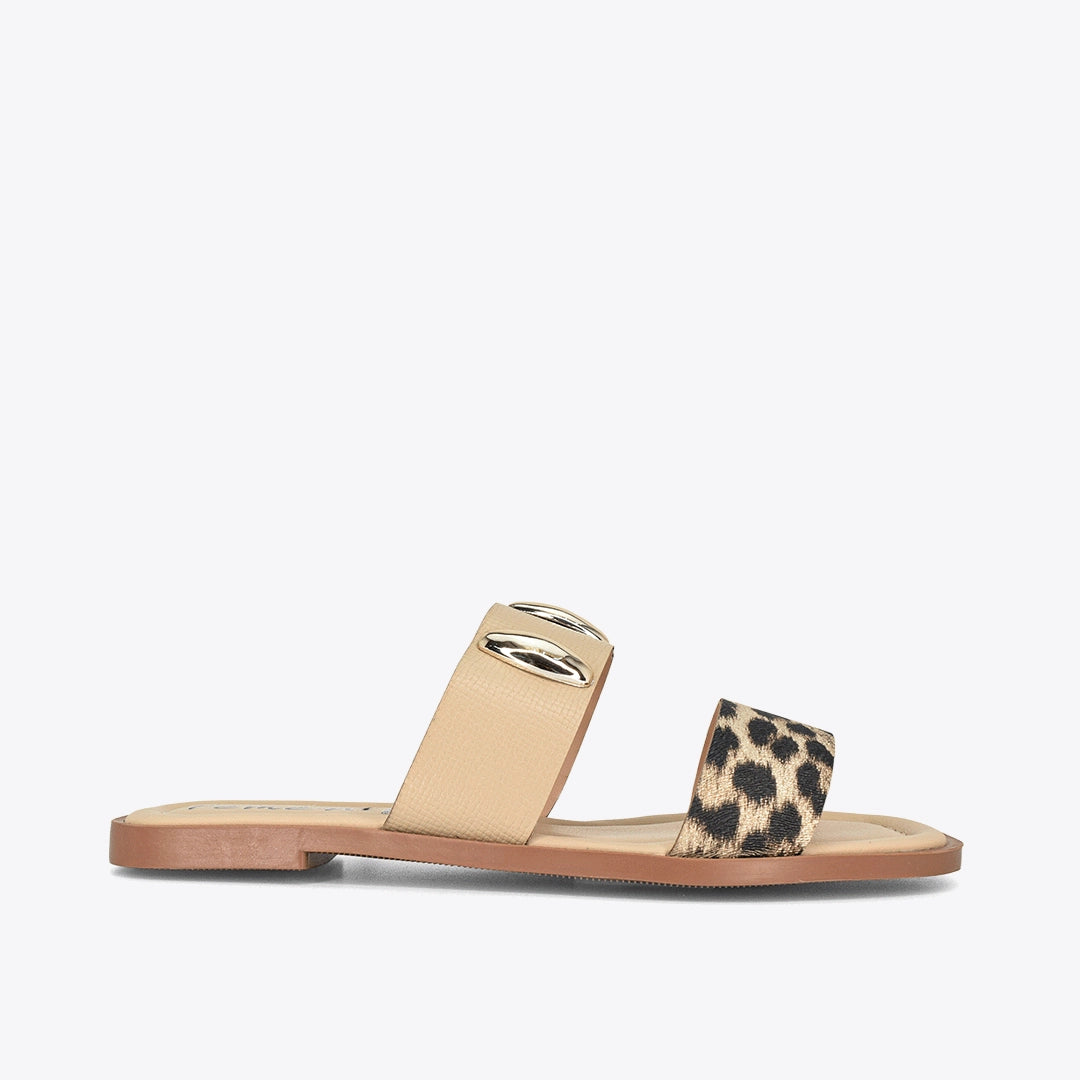 Sandalias plana para mujer en color animal print
