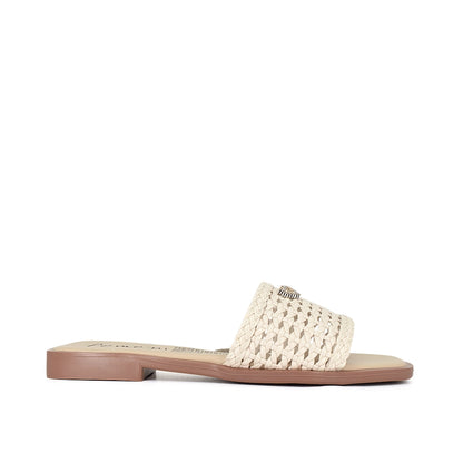 Sandalias plana para mujer en color beige crema