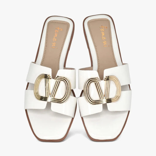Sandalias planas para mujer en color talco