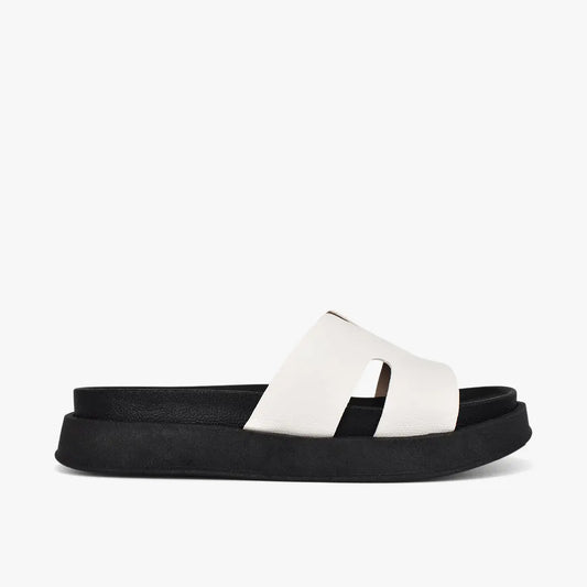 Sandalias para mujer en color talco