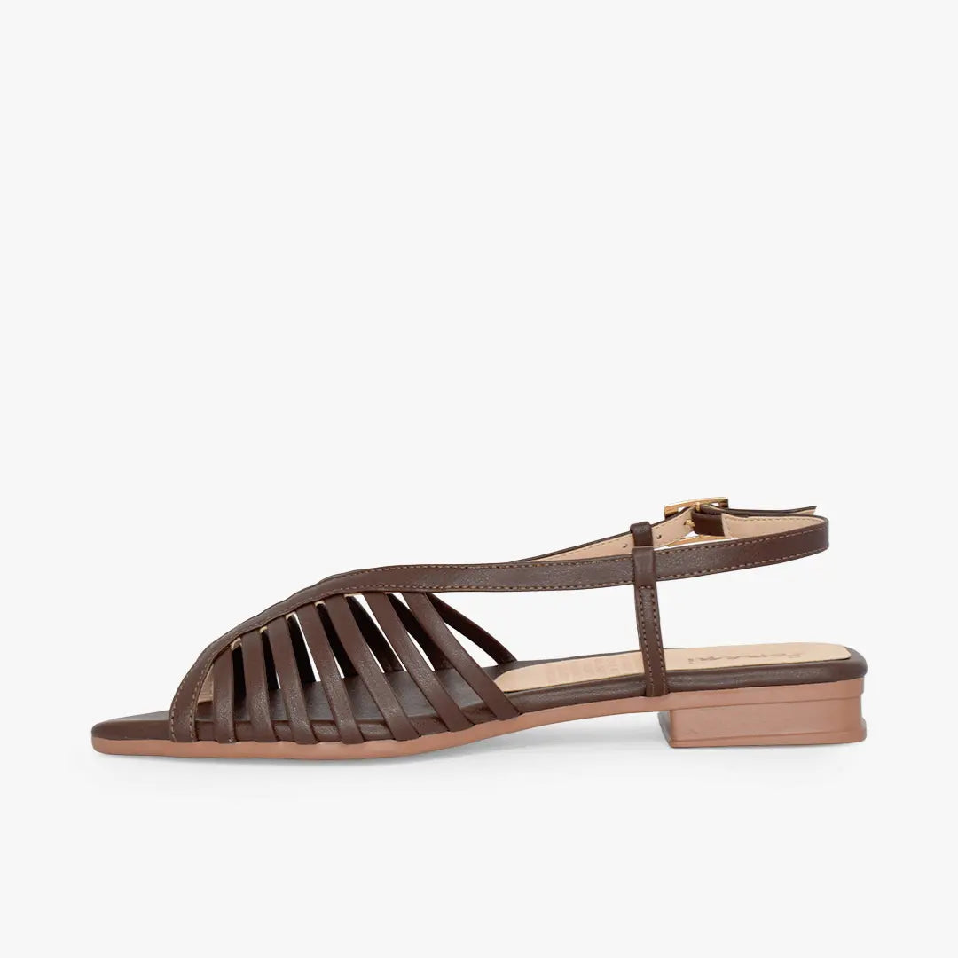 Color: Chocolate