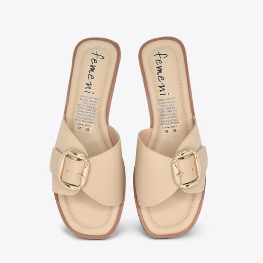 Sandalias plana para mujer en color roble