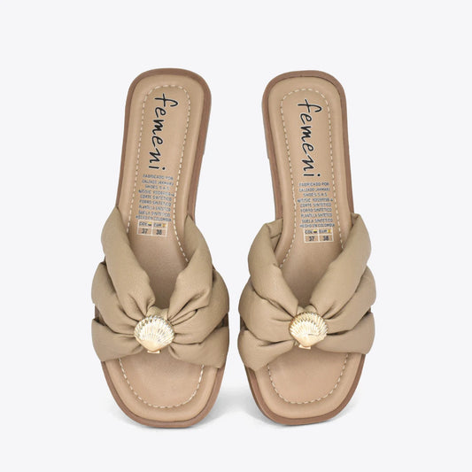 Sandalias plana para mujer en color taupe