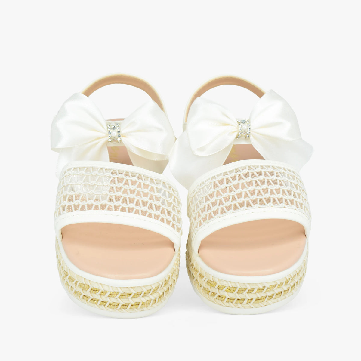 Sandalias para niña en color talco