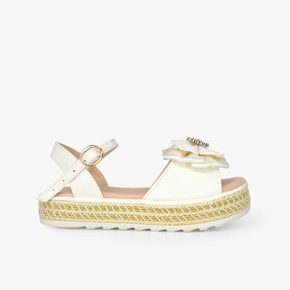 Sandalias para niña en color talco
