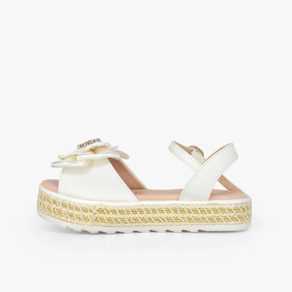 Sandalias para niña en color talco