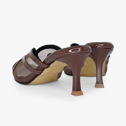 Color: Chocolate