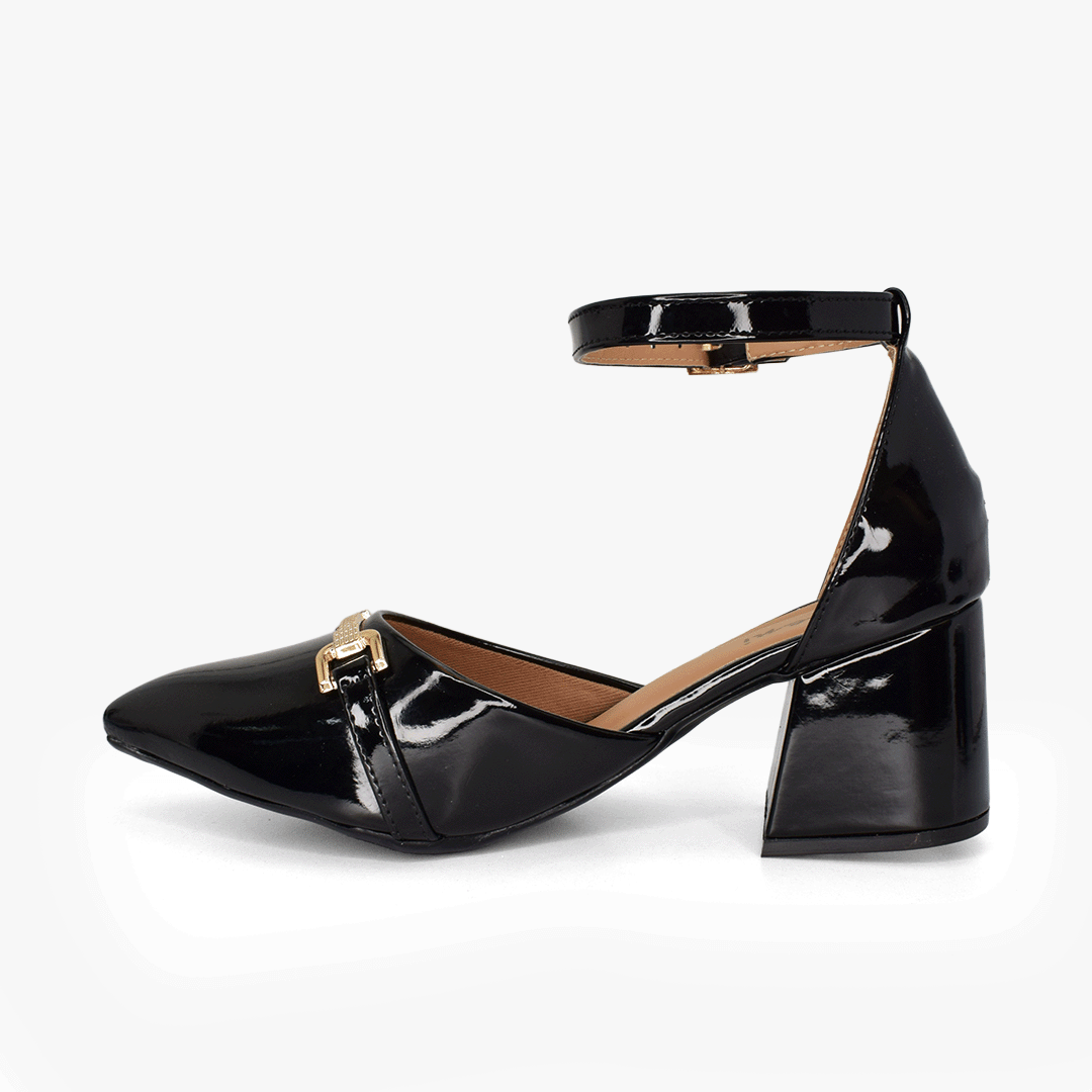 Tacones para mujer en color negro