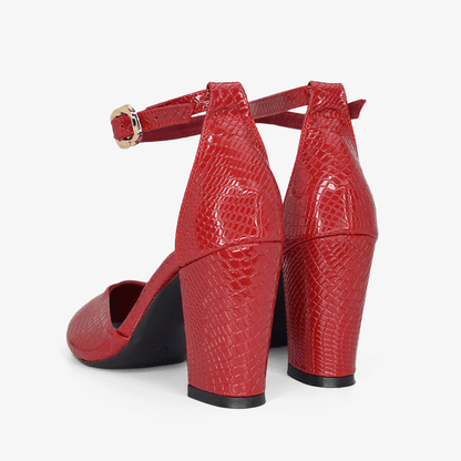 Tacones para mujer en color rojo