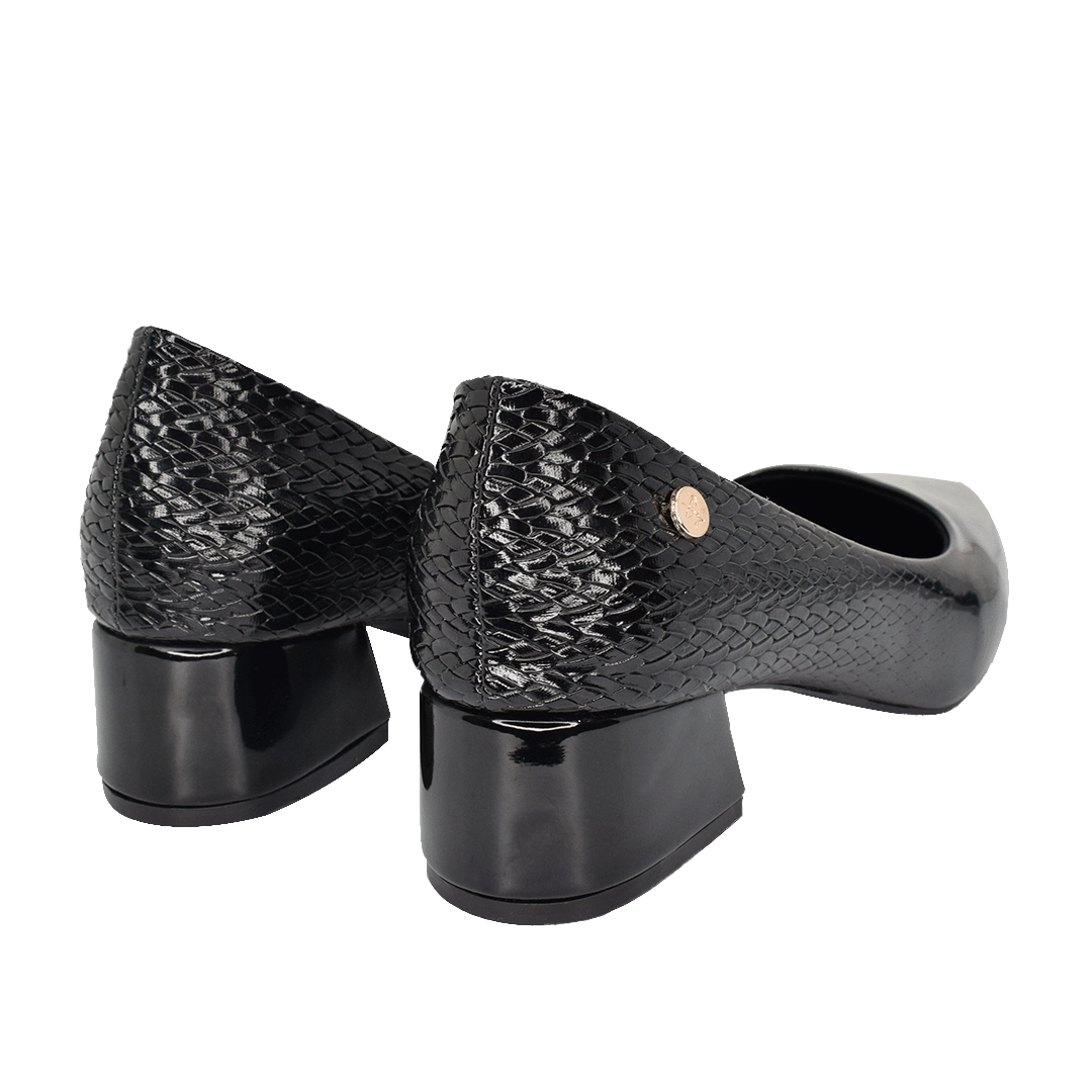 Tacones para mujer en color negro