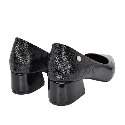 Tacones para mujer en color negro