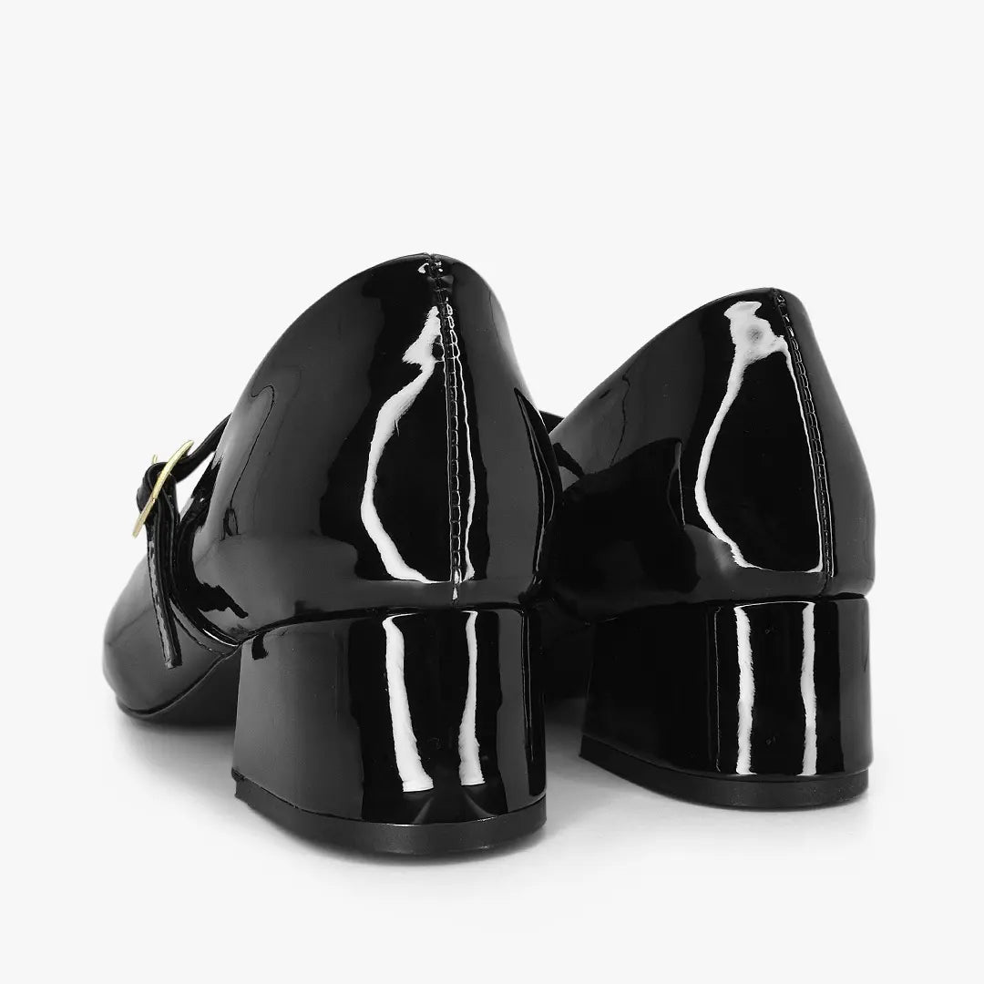 Tacones para mujer en color negro