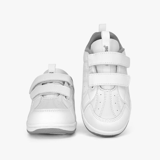 Tenis Croydon colegial unisex en color blanco