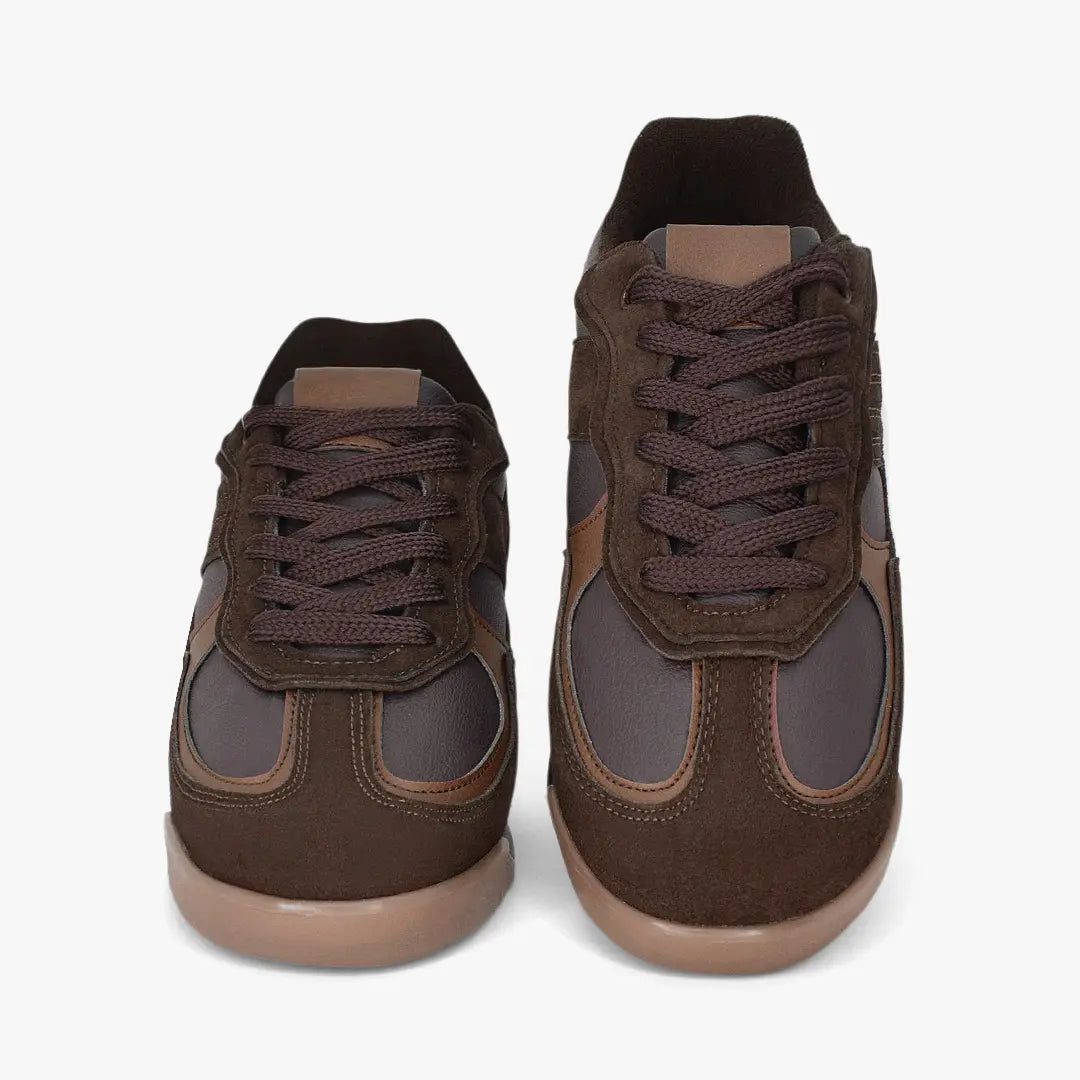 Tenis para hombre en color café