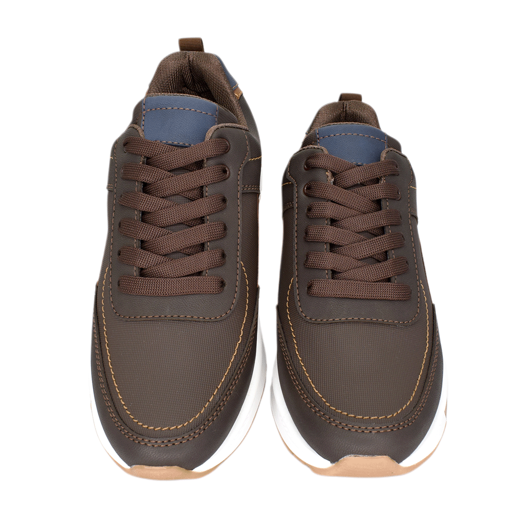 Tenis casuales para hombre en color café
