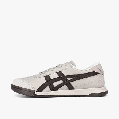 Tenis para mujer en color almendra
