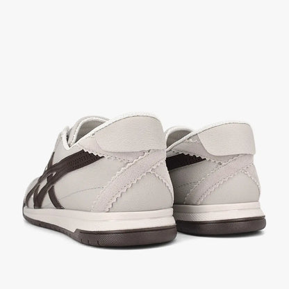 Tenis para mujer en color almendra