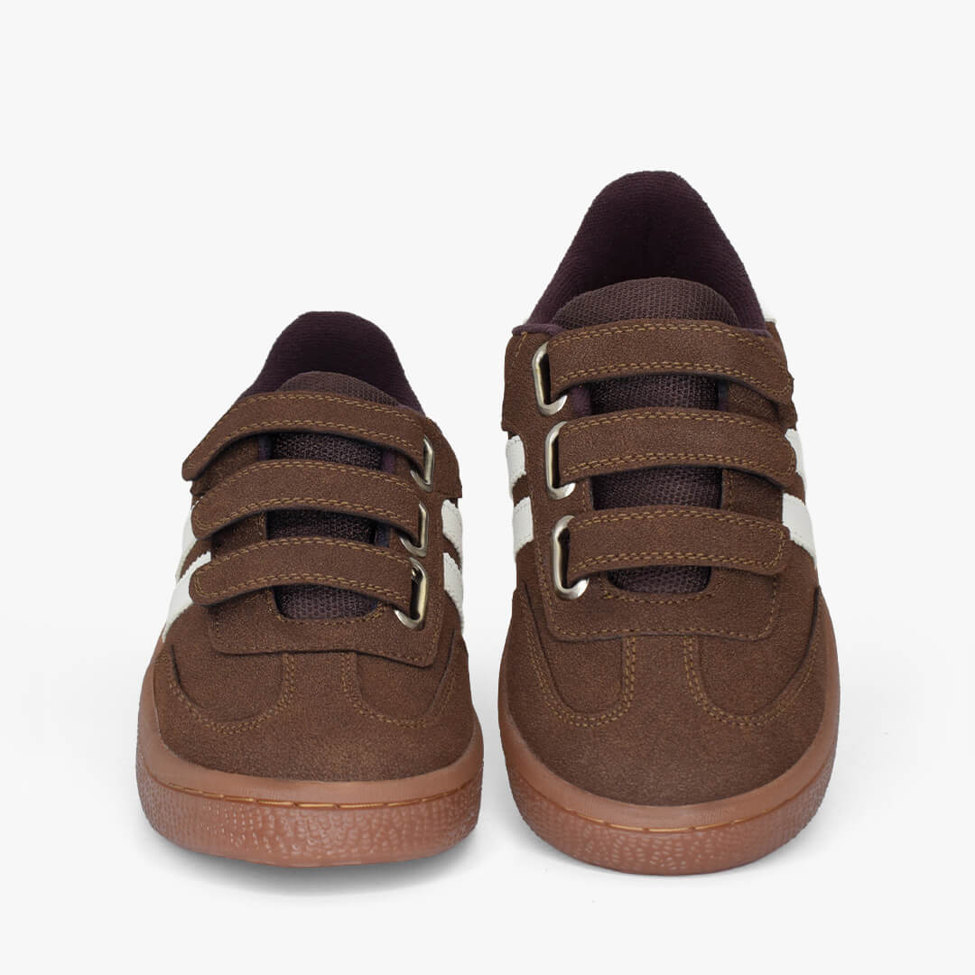 Tenis para mujer en color café