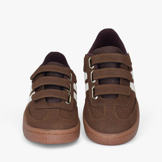 Tenis para mujer en color café