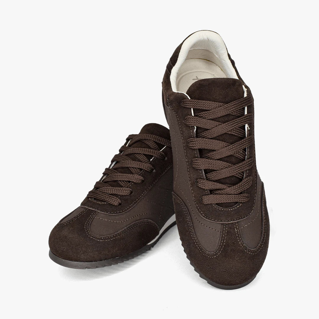 Tenis para mujer en color café