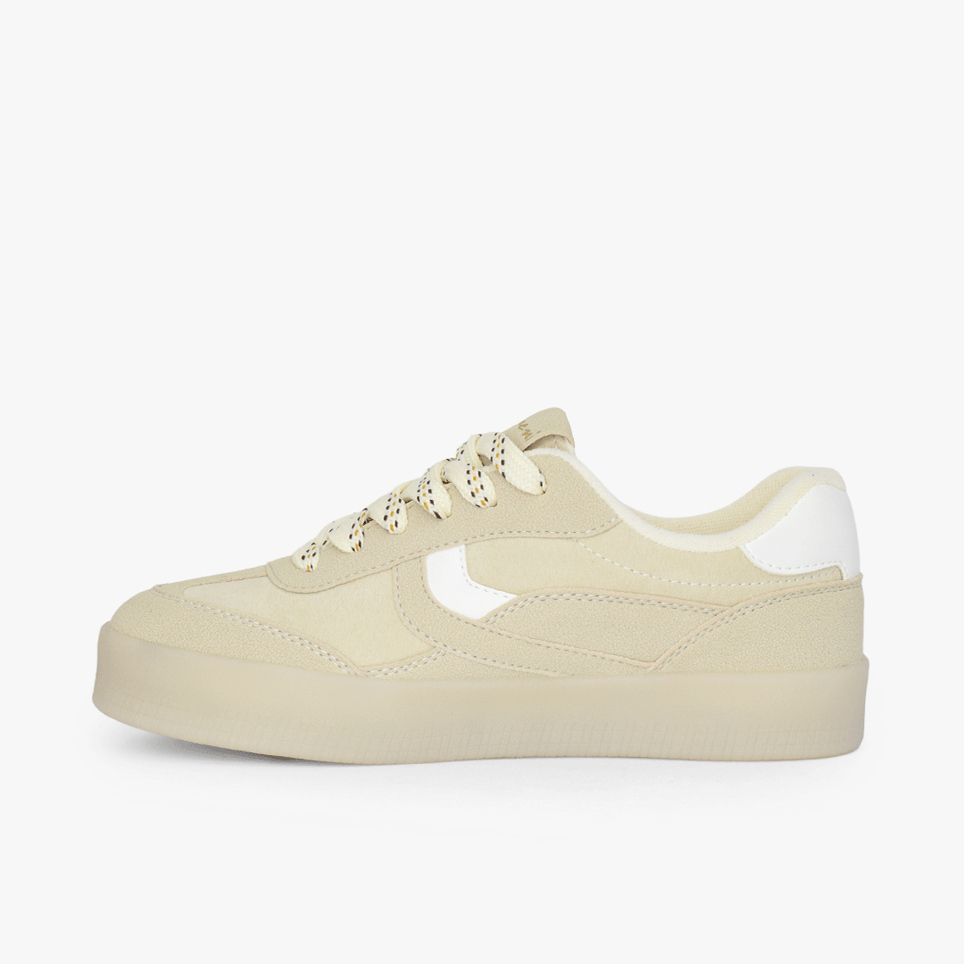 Tenis para mujer en color lecherita