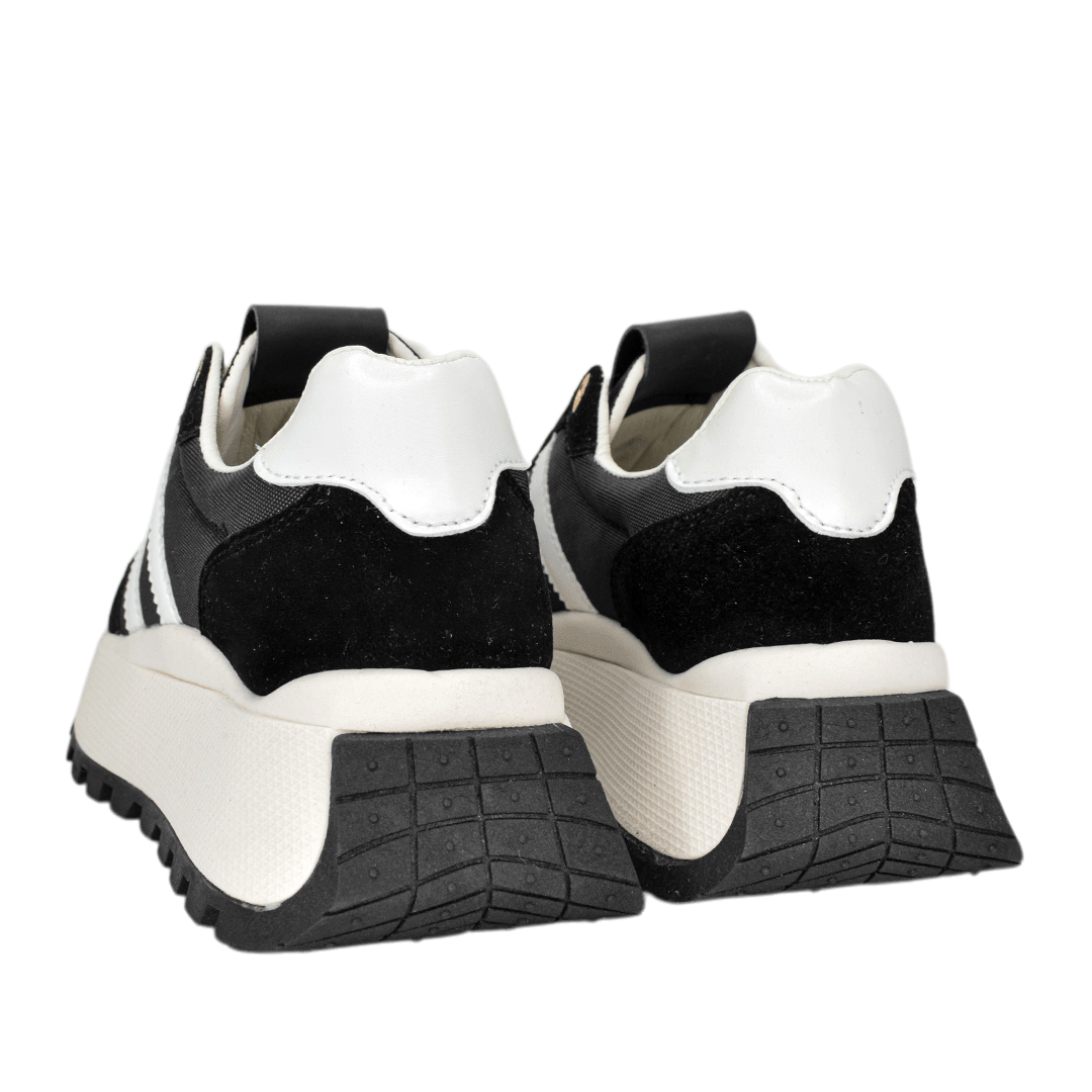 Tenis para mujer en color negro
