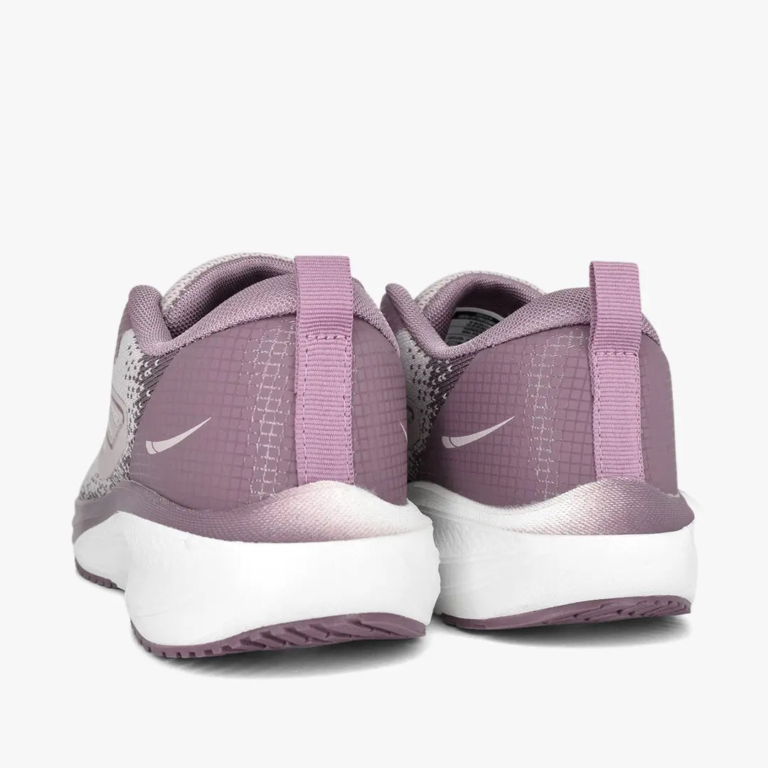 Tenis para mujer en color moraleche