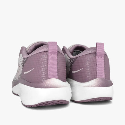 Tenis para mujer en color moraleche