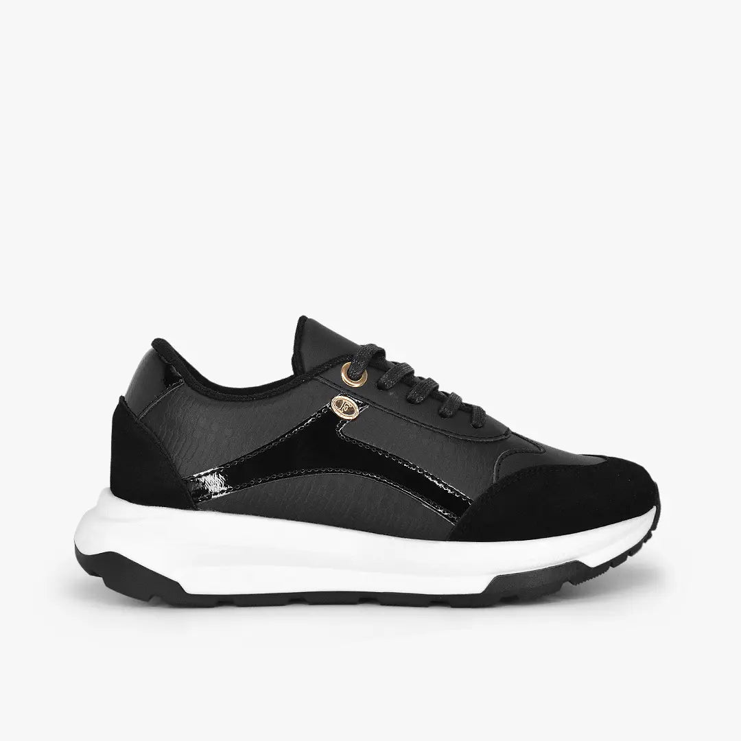 Tenis para mujer en color negro