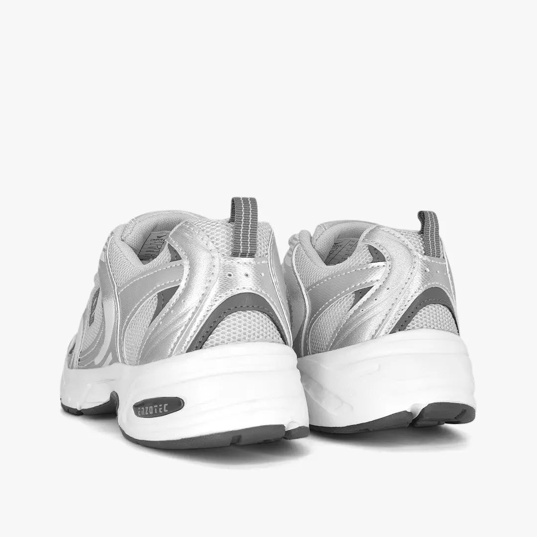 Tenis para mujer en color plata