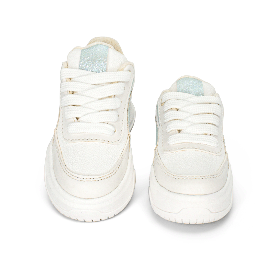 Tenis para niña en color talco
