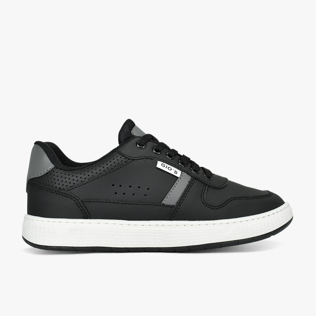 Tenis para niño en color negro