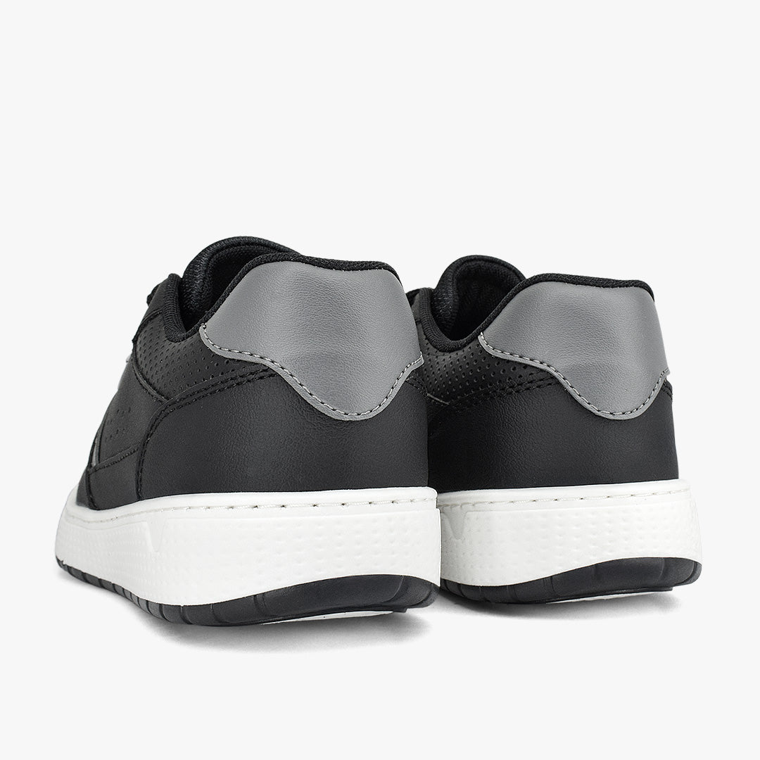 Tenis para niño en color negro