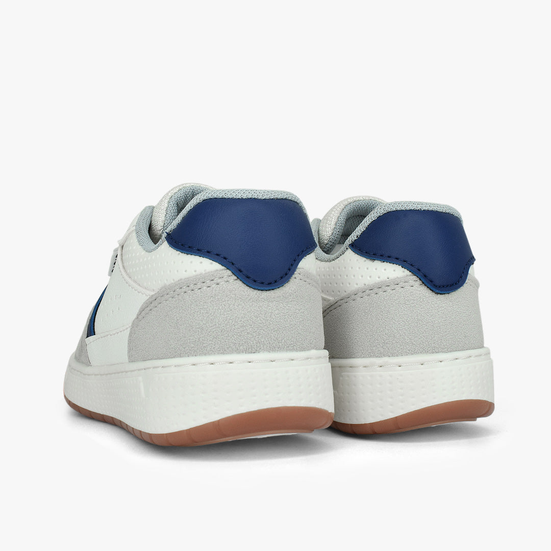 Tenis para niño en color talco