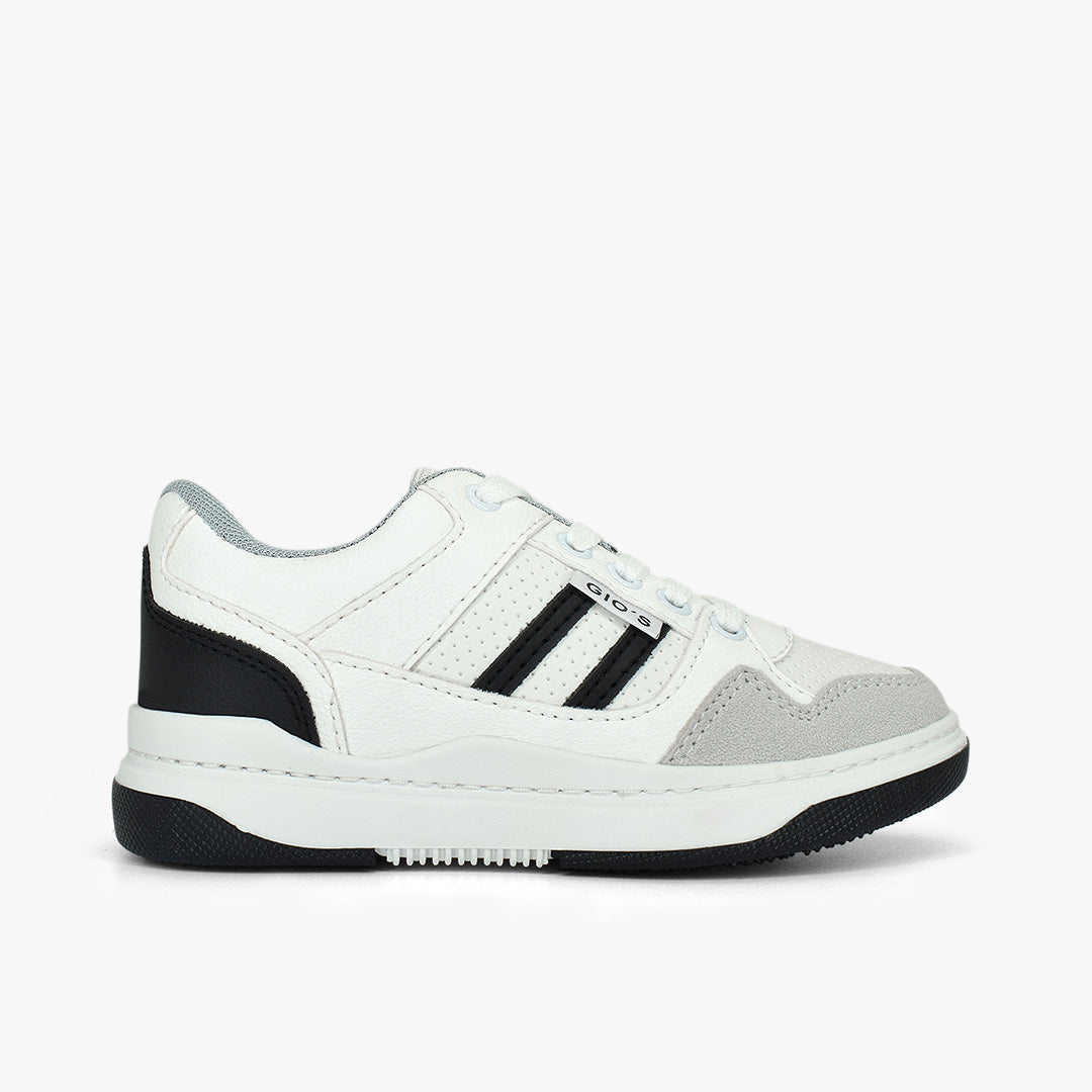 Tenis para niño en color talco