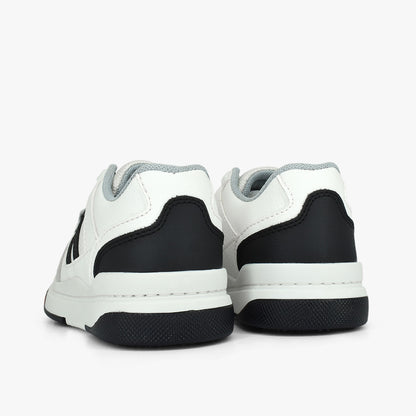 Tenis para niño en color talco