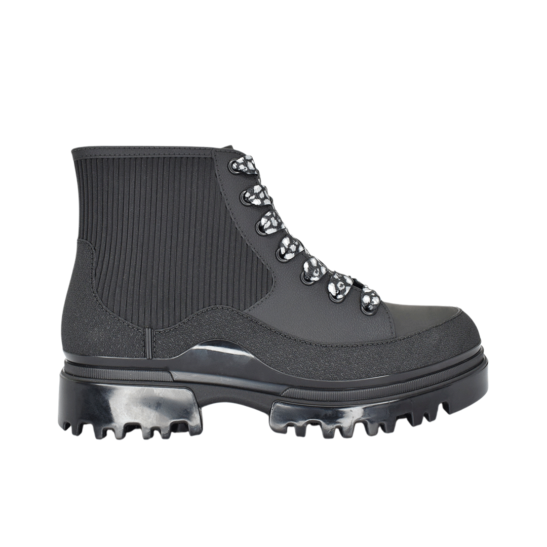 Botines para niña en color negro