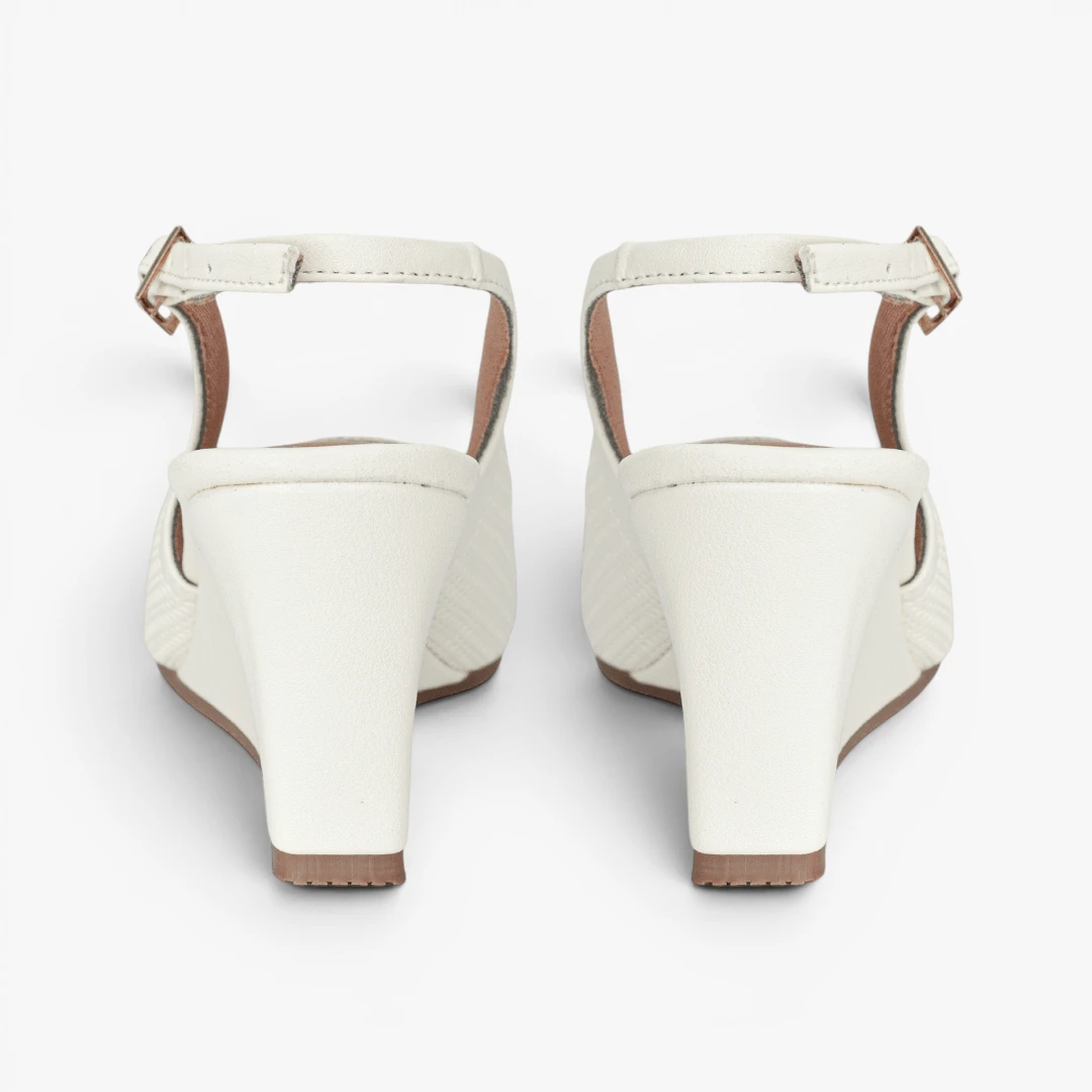 Tacones para mujer en color talco - Imagen 4