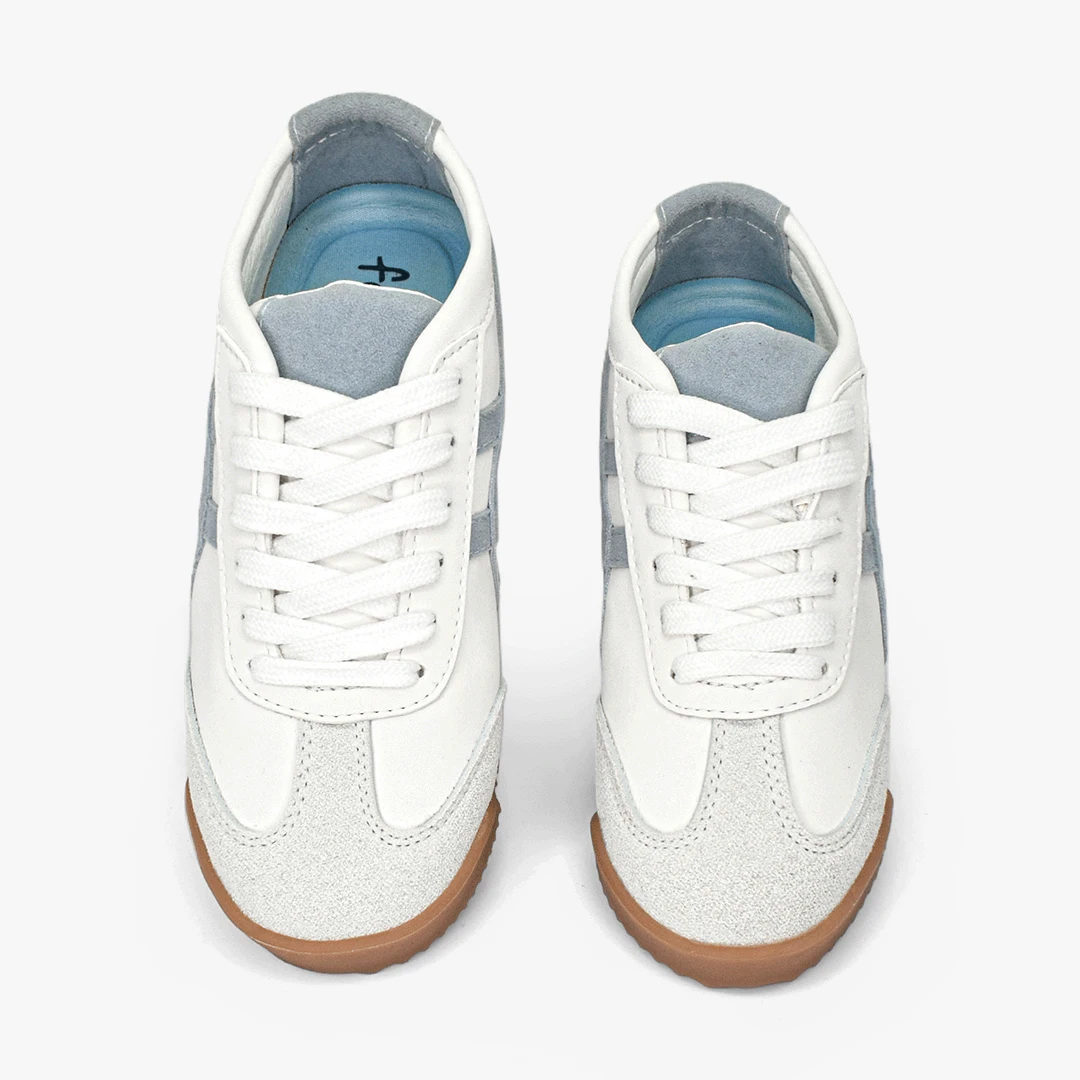 Tenis para mujer en color vainilla